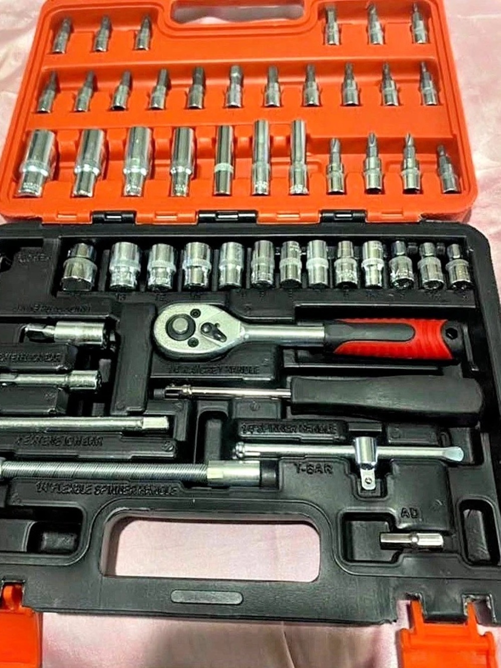 MOREFIX 1/4-Inch 53 Piece Drive Socket and Bit Tool Set. Retail $37
